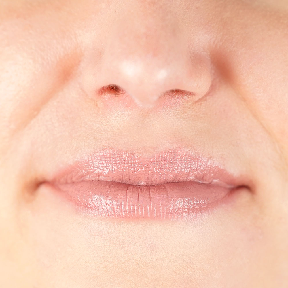 Classic Lipstick-476 Lilac Romance