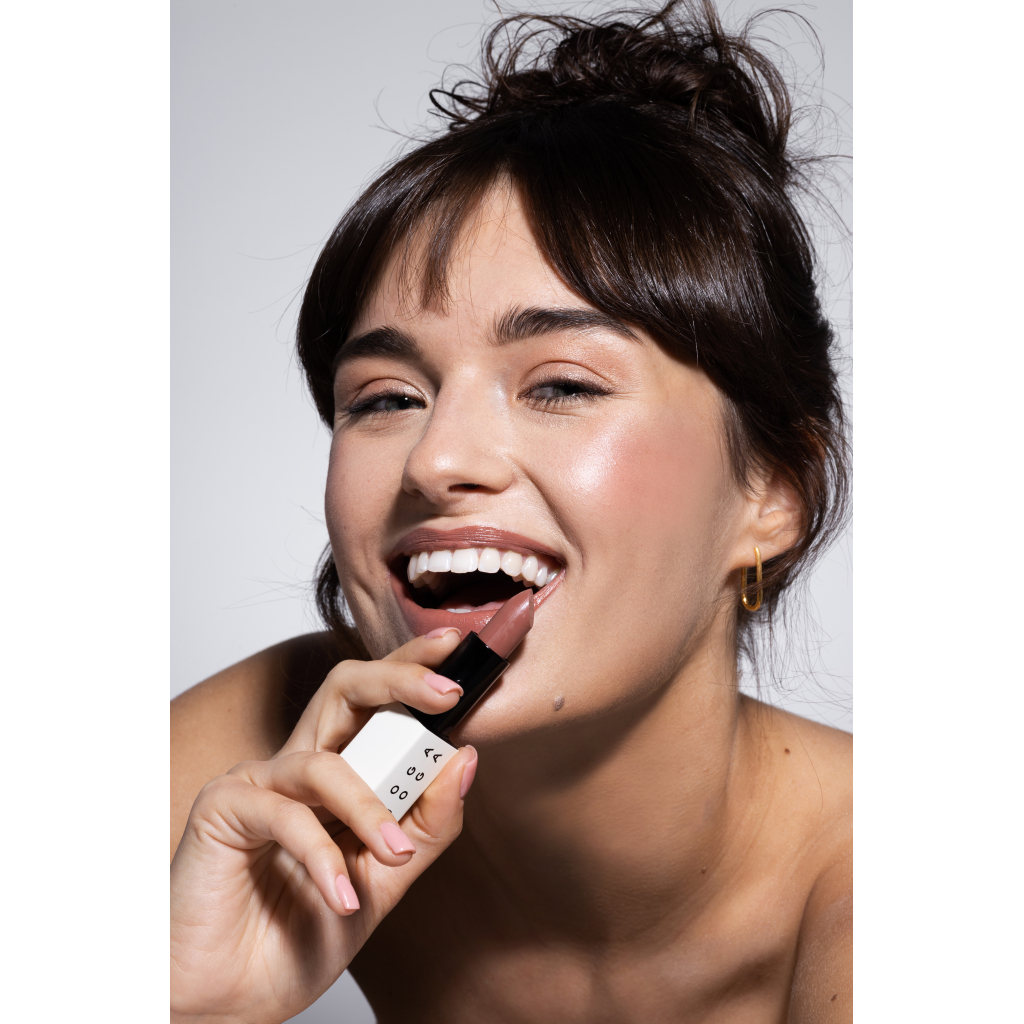 Nourishing Sheer Lipstick Chocoberry