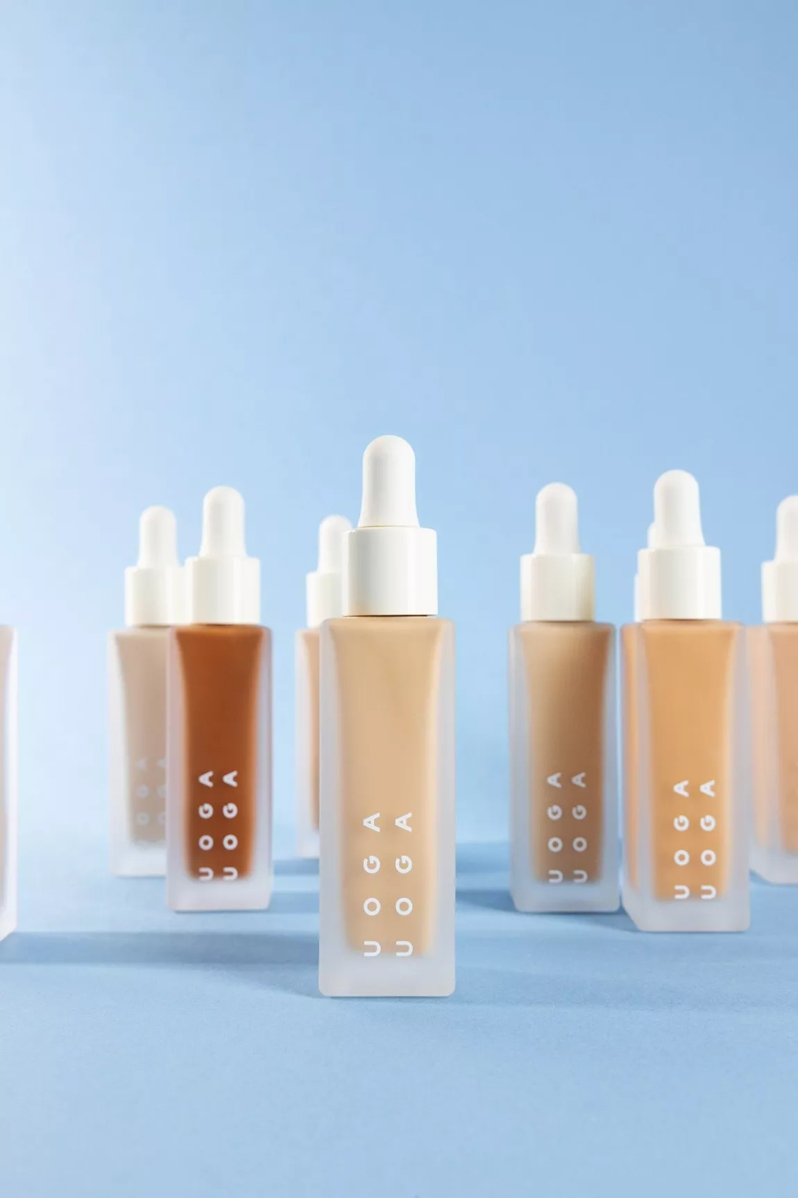 Mineral serum foundation (684 Salty Air)