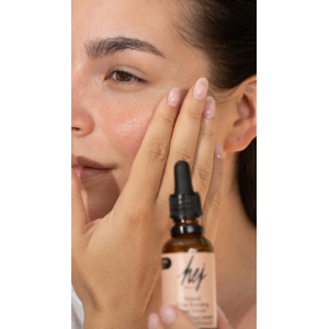 Naked Glow Boosting Face Serum