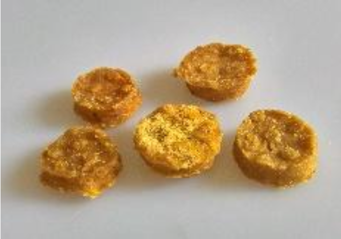 Cod biscuits with salmon
