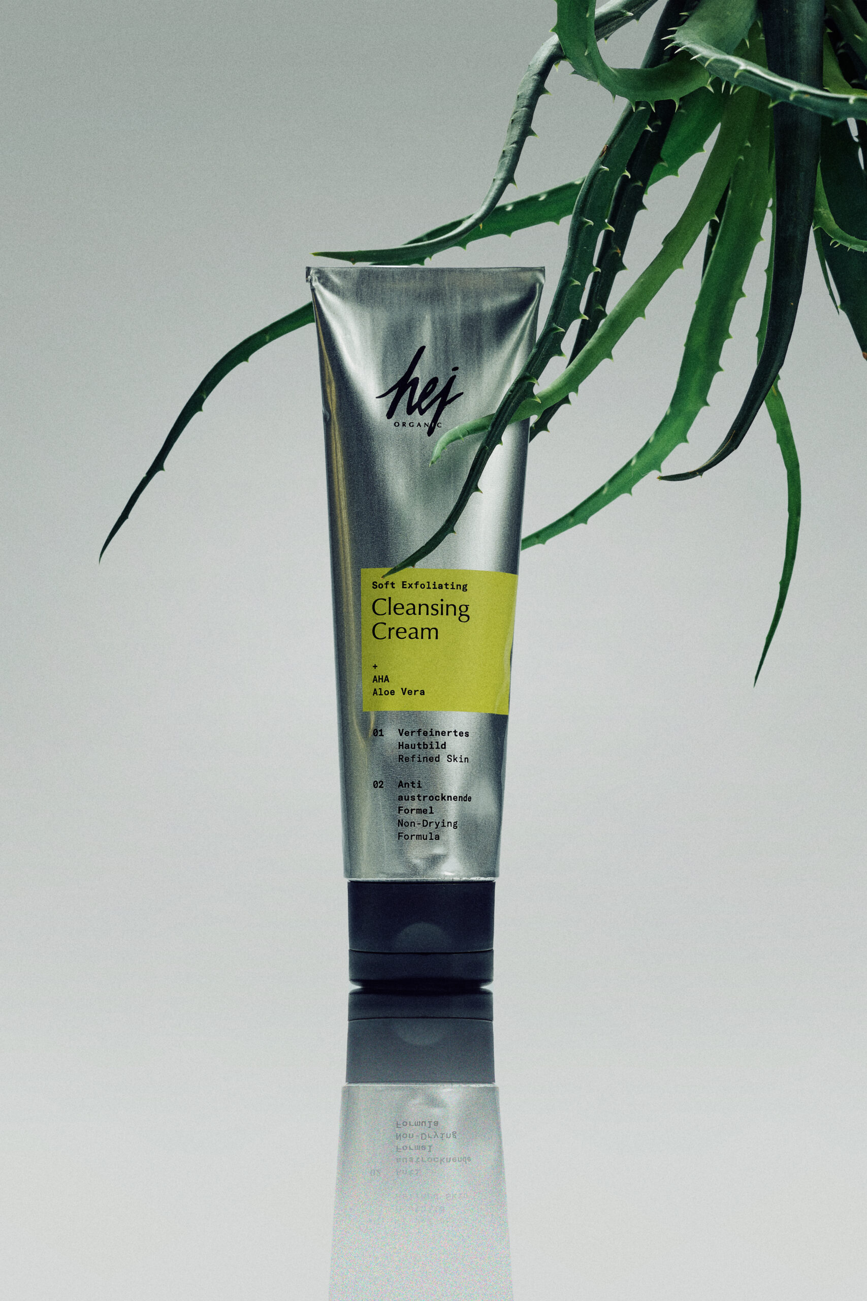 Soft Exfoliating Cleansing Cream | AHA Cleansing & Peeling Cream